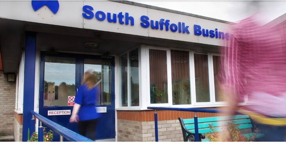 Alexandra Rd, Sudbury à louer - Photo du bâtiment - Image 1 de 6