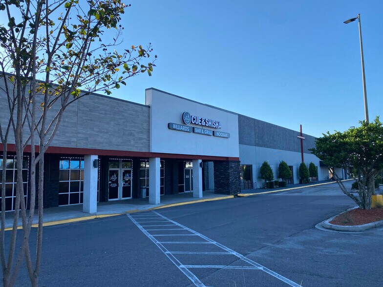 291-311 Blanding Blvd, Orange Park, FL à louer - Photo du bâtiment - Image 3 de 5