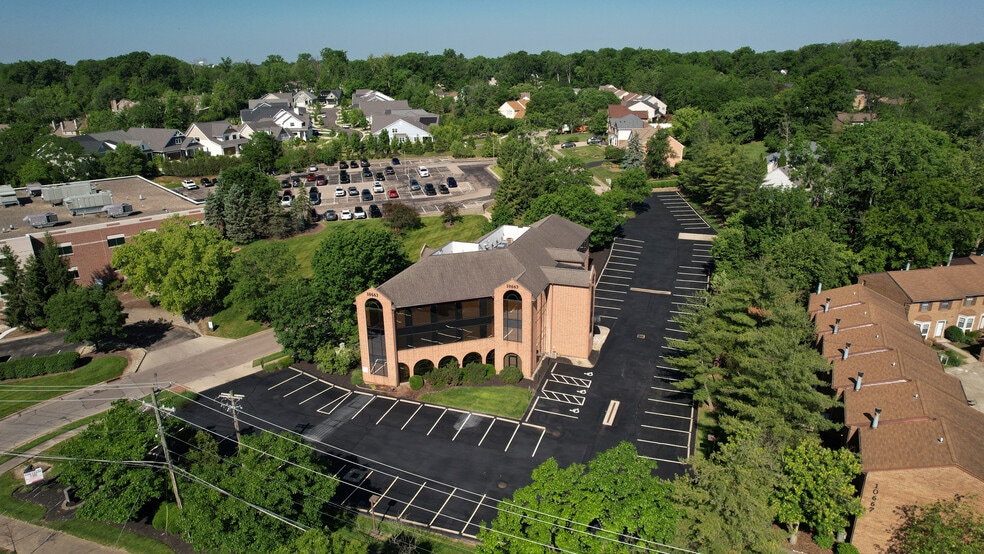 10663 Montgomery Rd, Montgomery, OH for lease - Building Photo - Image 3 of 13