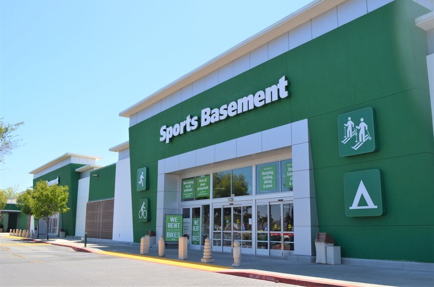 200-400 Walnut St, Redwood City, CA à louer - Photo du bâtiment - Image 2 de 5