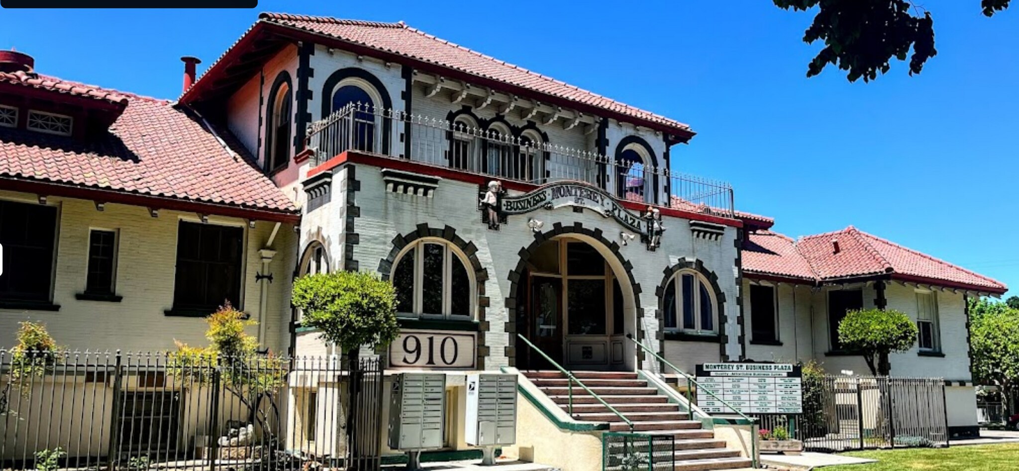 910 Monterey St, Hollister, CA à vendre Photo du bâtiment- Image 1 de 18
