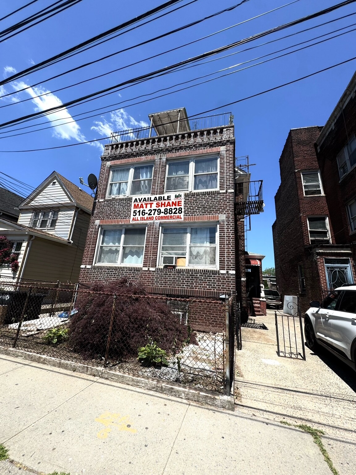 8625 59th Ave, Elmhurst, NY à vendre Photo du bâtiment- Image 1 de 11