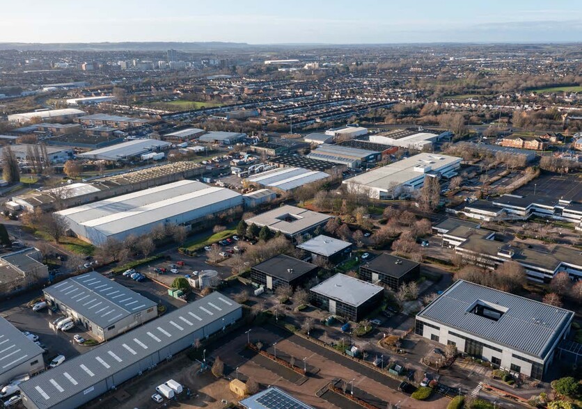 2 Kembrey Park, Swindon for lease - Building Photo - Image 3 of 5