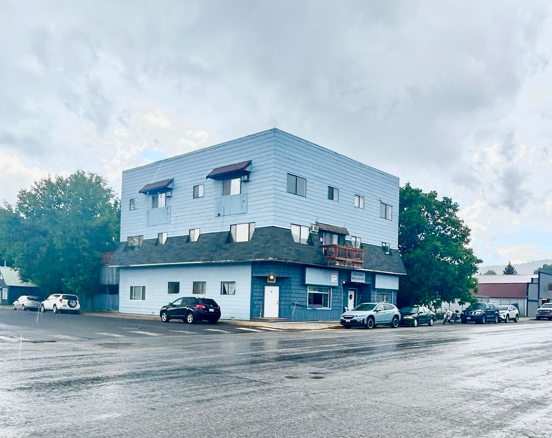 301 Main St, Ione, WA à vendre Photo du bâtiment- Image 1 de 4