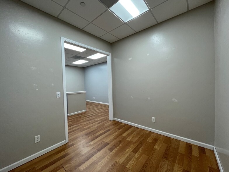 1011-1021 Mason St, Vacaville, CA for lease - Building Photo - Image 3 of 19