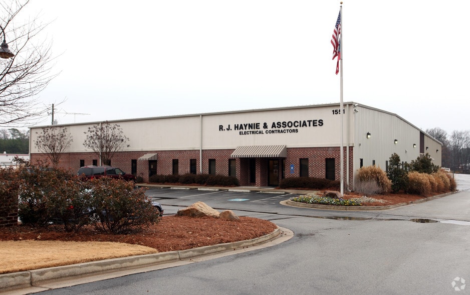 1551 Forest Pky, Morrow, GA for lease - Primary Photo - Image 1 of 2