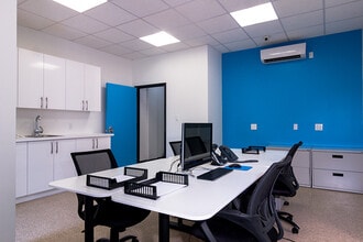 2529 Steinway St, Astoria, NY for lease Interior Photo- Image 2 of 3