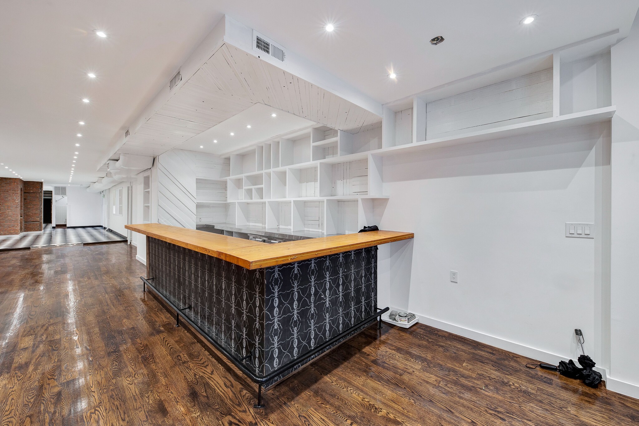 60-62 2nd Ave, New York, NY for lease Interior Photo- Image 1 of 9