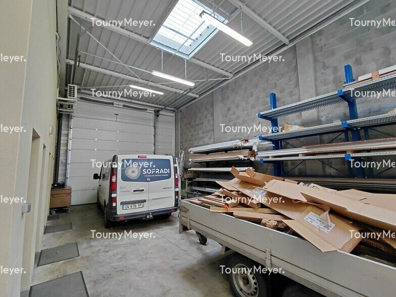 7 A Rue Des Freres Lumiere, Treillières à louer - Photo intérieure - Image 3 de 11