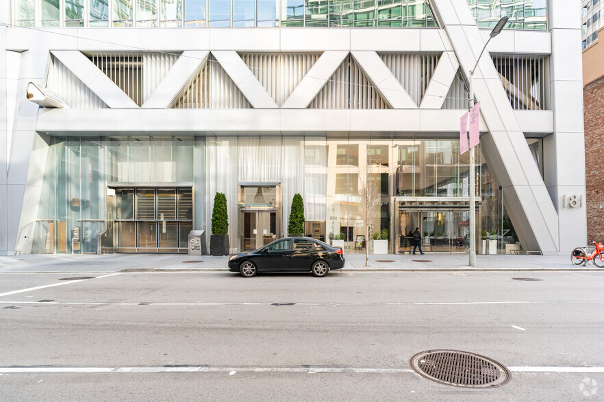 181 Fremont St, San Francisco, CA à louer - Photo du bâtiment - Image 3 de 3