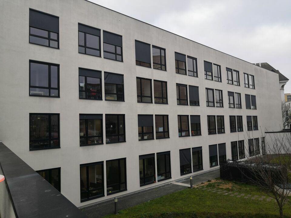 Office in Rouen for lease Primary Photo- Image 1 of 5