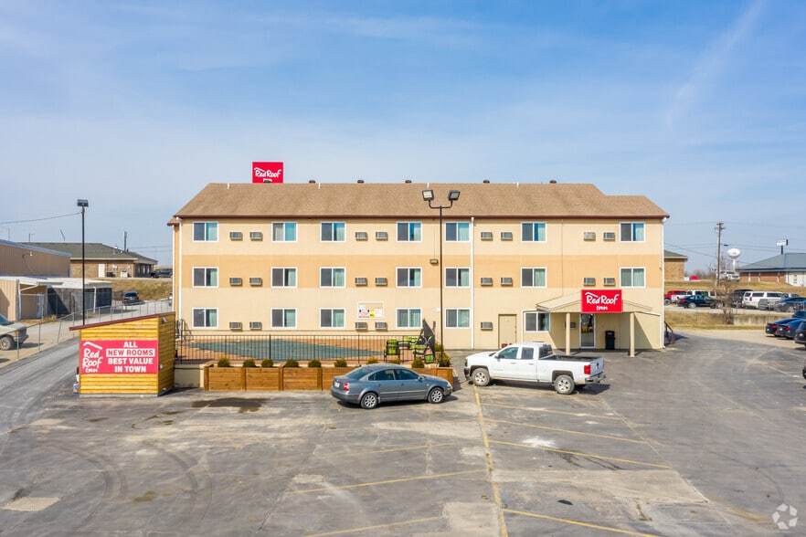 501 Northland Dr, Cameron, MO à vendre - Photo du bâtiment - Image 2 de 12