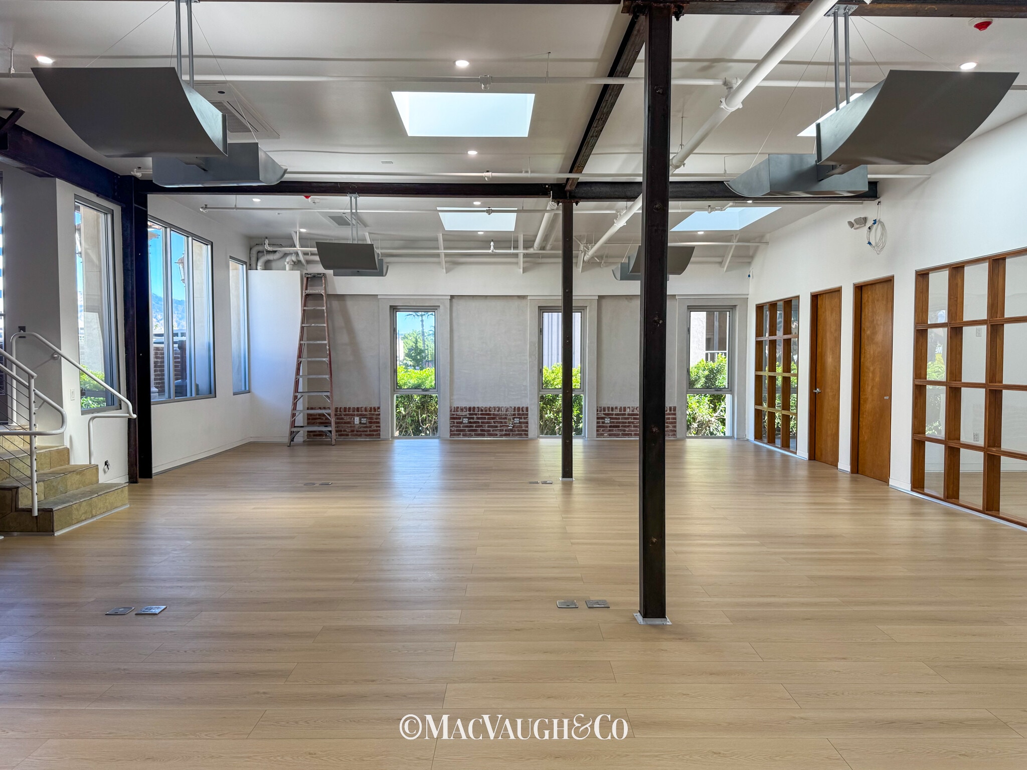 766 E Colorado Blvd, Pasadena, CA for lease Interior Photo- Image 1 of 10