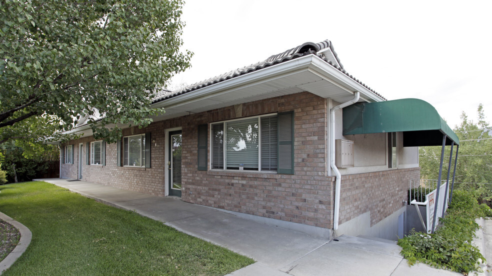 961-967 W Center St, Orem, UT for lease - Building Photo - Image 2 of 5