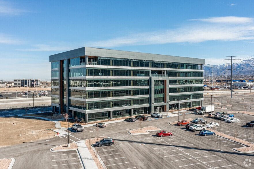 344 W 13800 S, Draper, UT for lease - Primary Photo - Image 1 of 32