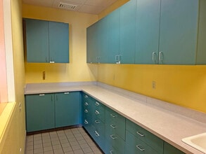 8499 Old Redwood Hwy, Windsor, CA à louer Photo intérieure- Image 1 de 16