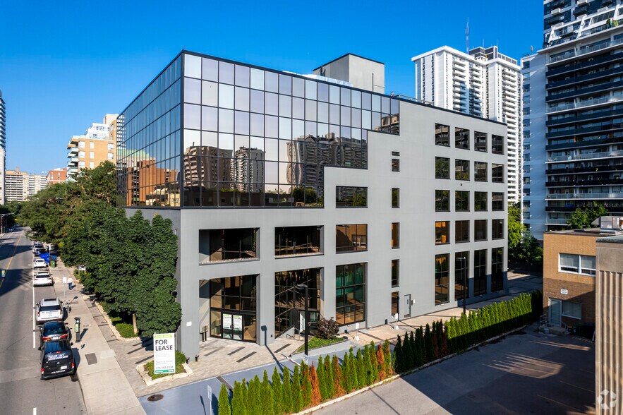 130 Merton St, Toronto, ON à vendre - Photo principale - Image 1 de 1