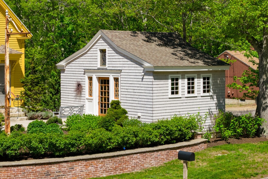 1680 US Route 1, Cape Neddick, ME à vendre - Photo du bâtiment - Image 2 de 5