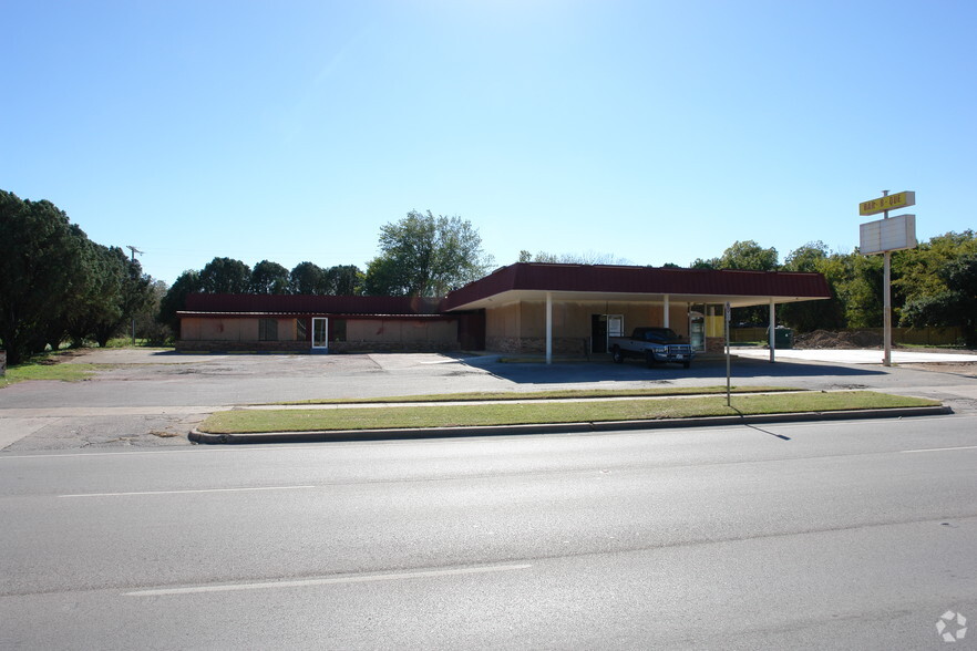 5300 Lancaster Ave, Fort Worth, TX for lease - Building Photo - Image 3 of 12