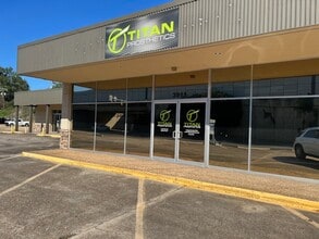 3903-3919 Southern Ave, Shreveport, LA for lease Interior Photo- Image 1 of 10