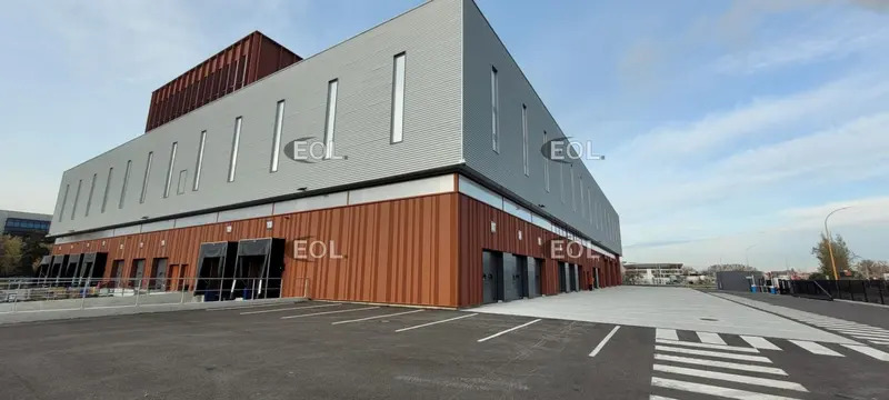 Industrial in Lyon for lease Building Photo- Image 1 of 6