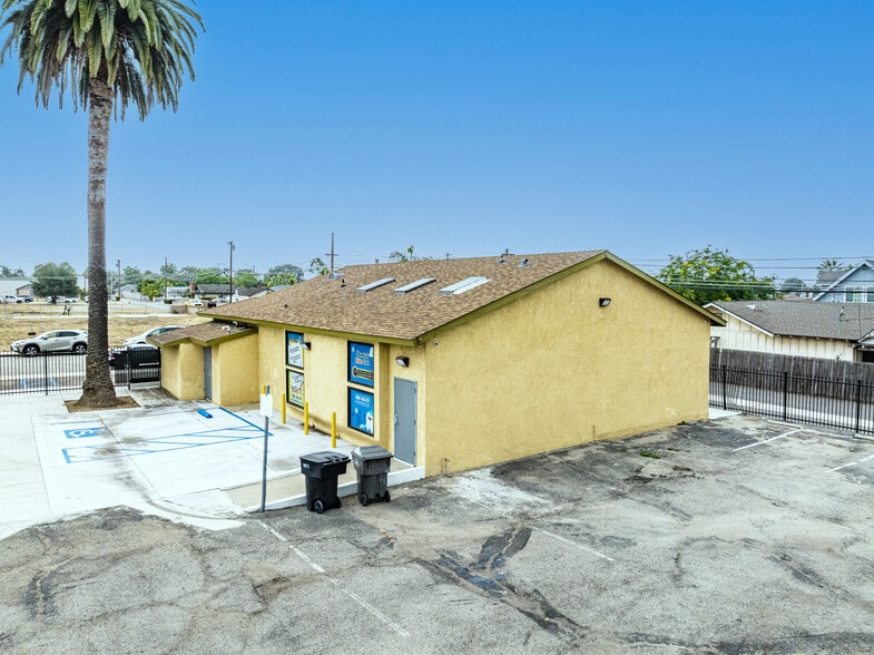 12940 13th St, Chino, CA à vendre - Photo du bâtiment - Image 3 de 8