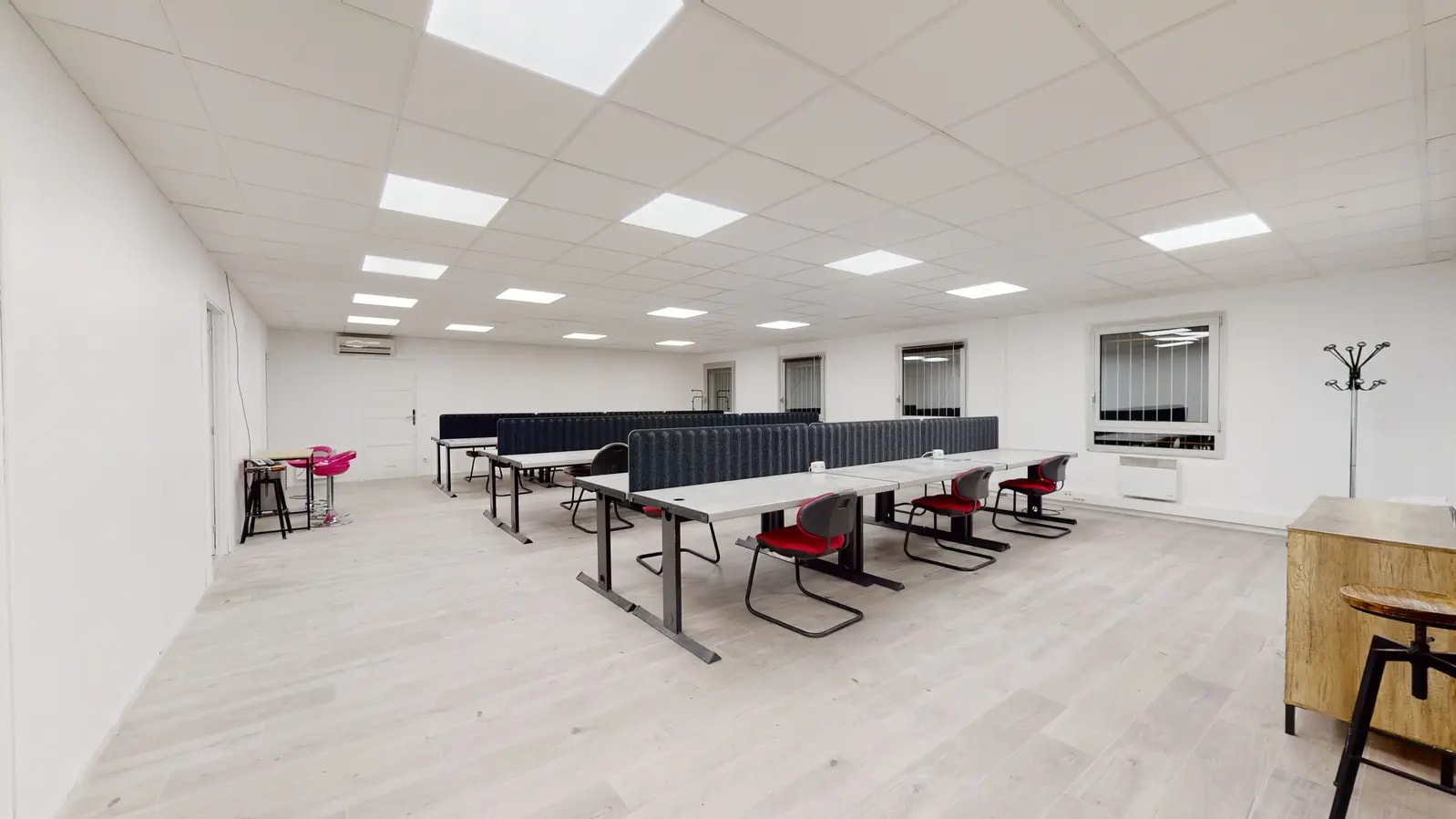 136 Chemin Du Moulin Carron, Écully à louer Photo intérieure- Image 1 de 8