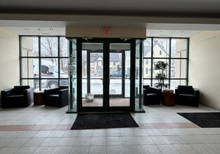 511 Lenox St, Stroudsburg, PA for lease Interior Photo- Image 2 of 11