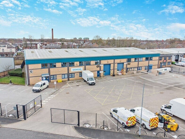 Lynwell Rd, Manchester à louer - Photo du bâtiment - Image 1 de 4