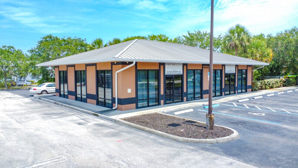 8400 Astronaut Blvd, Cape Canaveral, FL à louer - Photo du bâtiment - Image 1 de 35