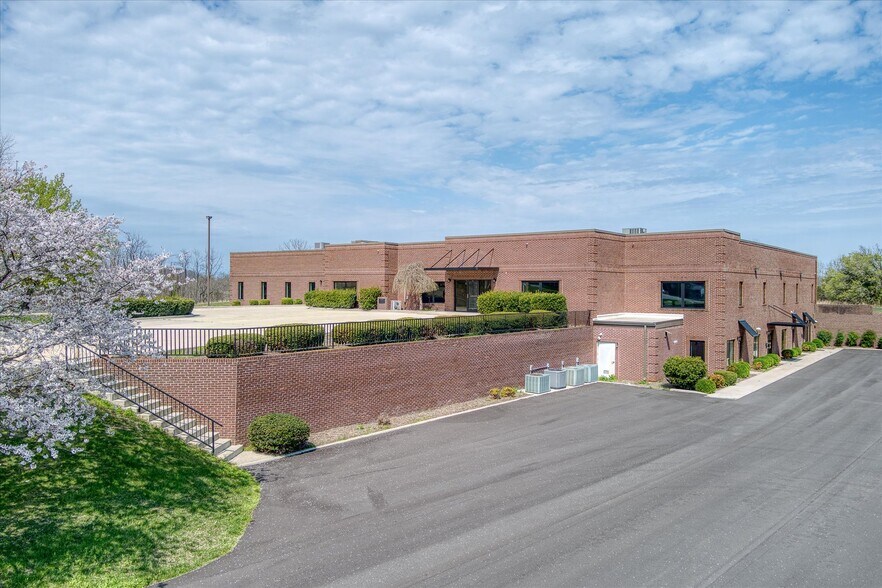 8401 Hwy 111, Byrdstown, TN à vendre - Photo du bâtiment - Image 2 de 20