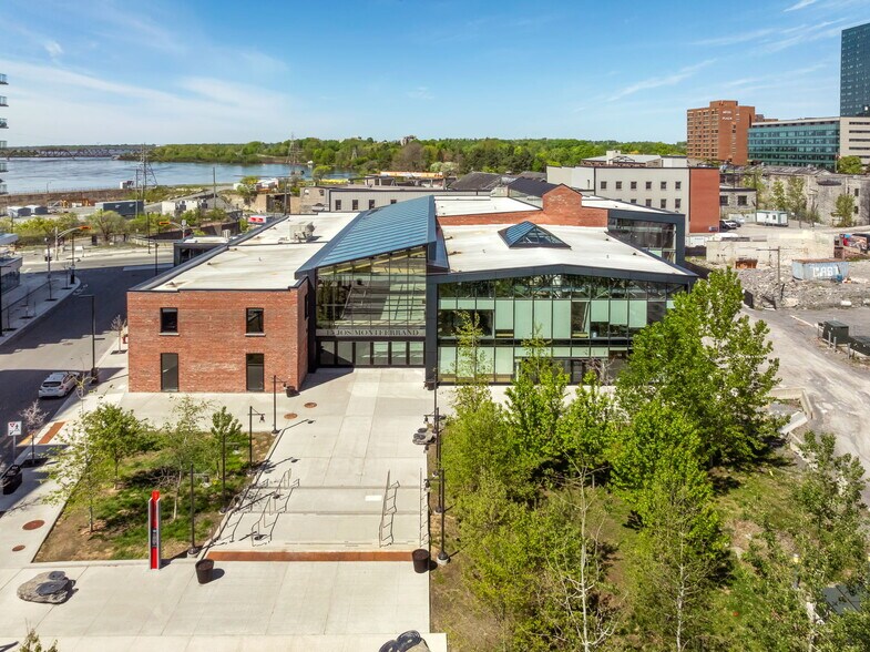15 Rue Jos-Montferrand, Gatineau, QC for lease - Building Photo - Image 3 of 18
