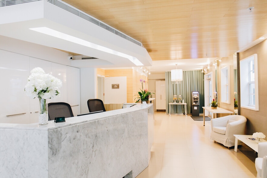 1130 Collins Ave, Miami Beach, FL à vendre - Photo intérieure - Image 2 de 4