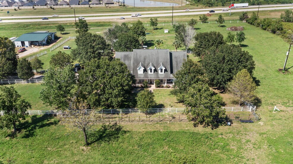 19410 JUERGEN Rd, Tomball, TX à vendre - Photo du bâtiment - Image 2 de 6