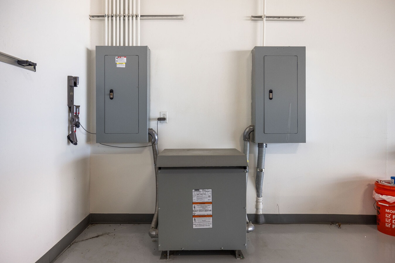 3080 Airport Dr, Erie, CO 80516 - Unit 4-6 -  - Interior Photo - Image 1 of 8