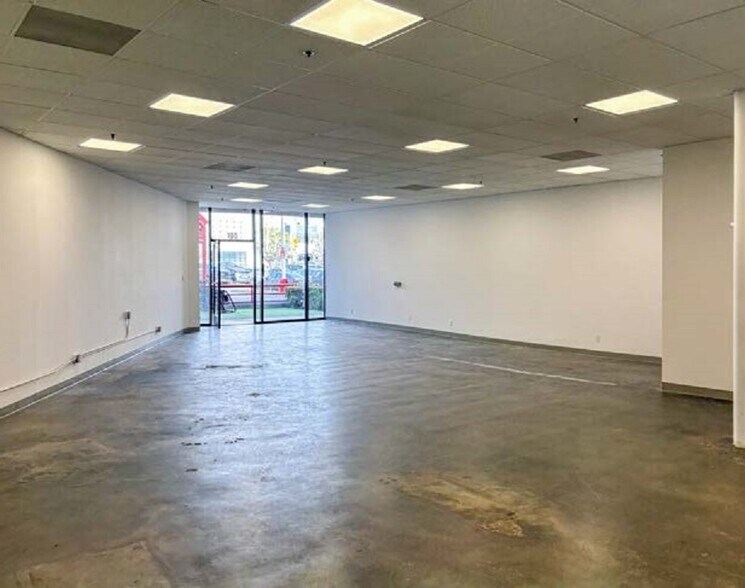 11870 Santa Monica Blvd, Santa Monica, CA à louer - Photo du bâtiment - Image 3 de 13