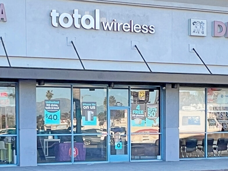 7221-7239 Van Nuys Blvd, Van Nuys, CA for lease - Building Photo - Image 3 of 12