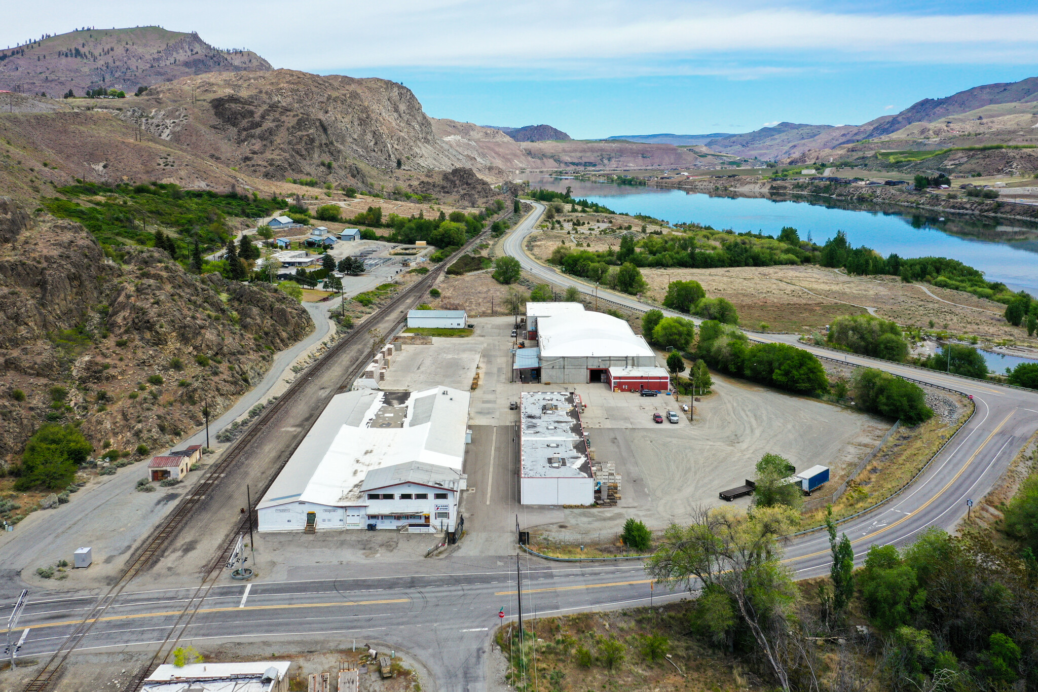 410 Highway 150, Chelan, WA à vendre Photo principale- Image 1 de 1