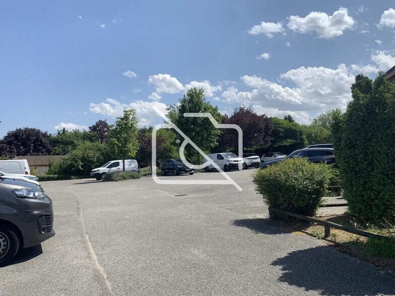 Terrain dans Linas à louer - Photo du bâtiment - Image 1 de 1