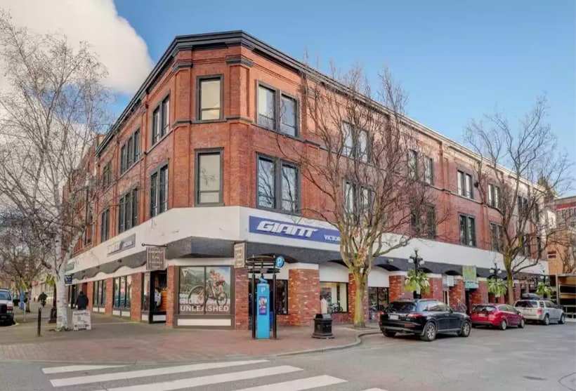 1221 Broad St, Victoria, BC à louer - Photo du bâtiment - Image 1 de 10