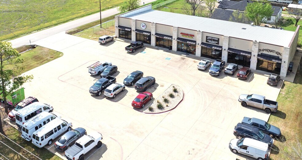 11511 Walnut Ln, Forney, TX à vendre - Photo du bâtiment - Image 2 de 7