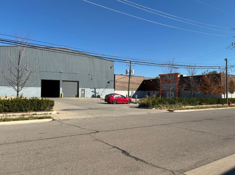 1551 Academy St, Ferndale, MI for sale - Building Photo - Image 2 of 12