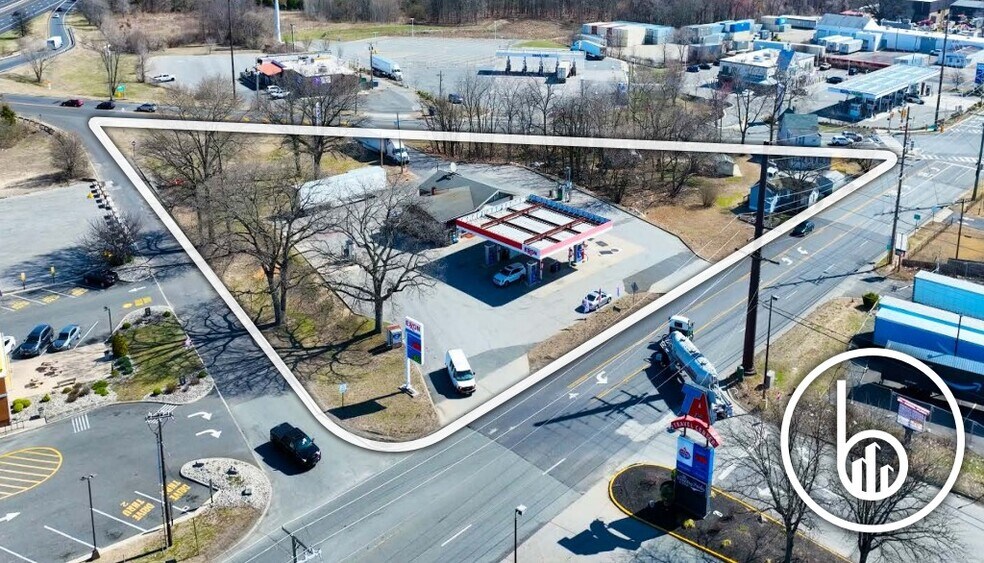 94 S Delaware St, Paulsboro, NJ à louer - Photo du bâtiment - Image 1 de 6