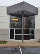 3513-3545 Fairview Industrial Dr SE, Salem, OR for lease Interior Photo- Image 2 of 5