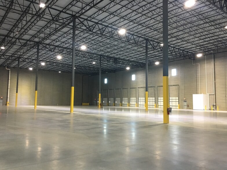 999 E Edgar Rd, Linden, NJ for lease - Building Photo - Image 2 of 6