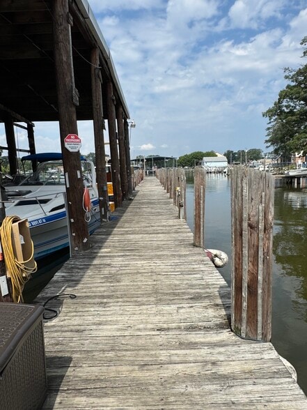 201 Oak Ave, Essex, MD à louer - Autre - Image 2 de 10