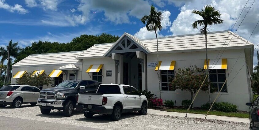 606 9th St N, Naples, FL à vendre Photo du bâtiment- Image 1 de 1