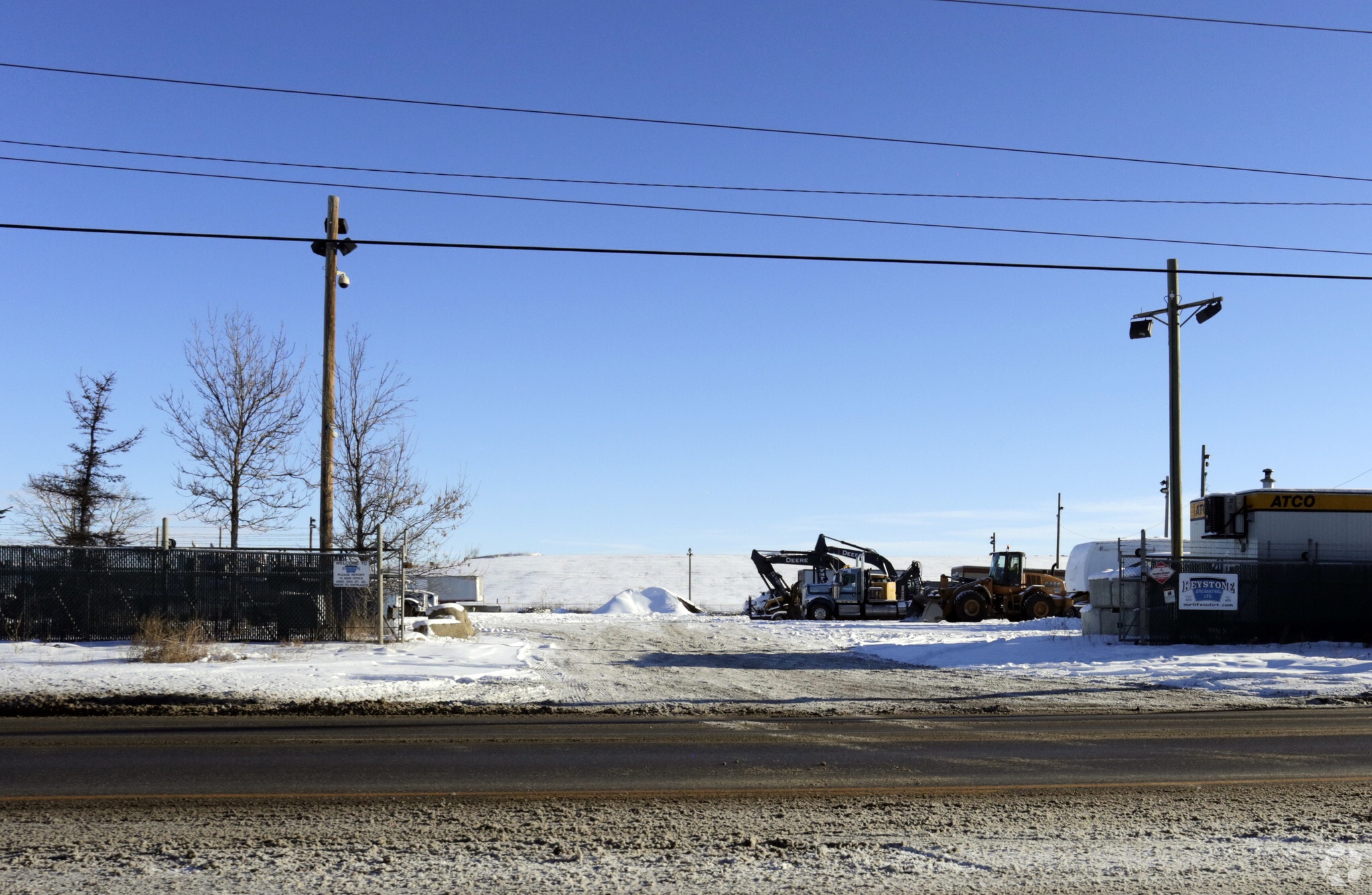 3640 52nd St SE, Calgary, AB for lease Primary Photo- Image 1 of 3