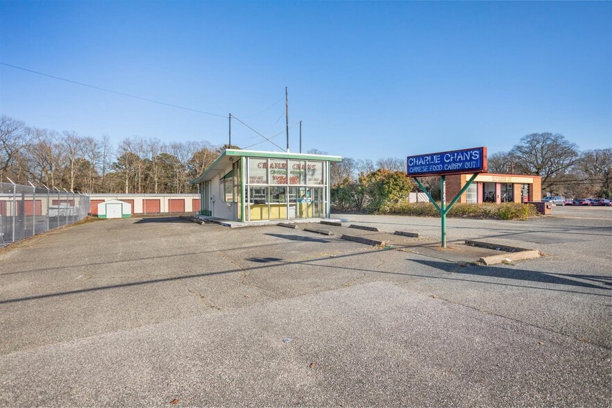 5862 Jefferson Ave, Newport News, VA for lease - Building Photo - Image 3 of 27