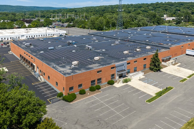 Plus de détails pour 301 Island Rd, Mahwah, NJ - Industriel à louer